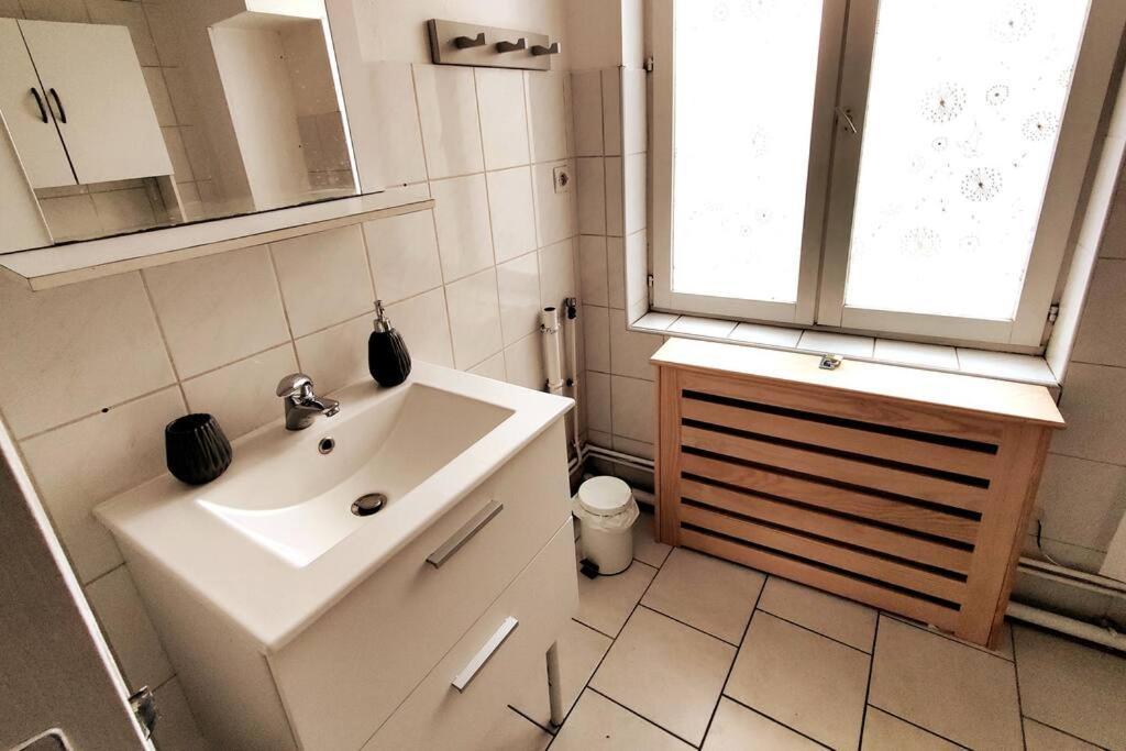 Apartment Entier Proche Tribunaux